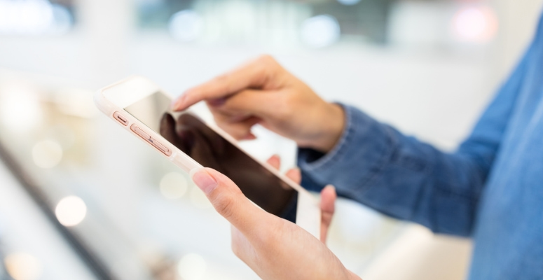 Should You Buy Mobile Phones Online or Offline